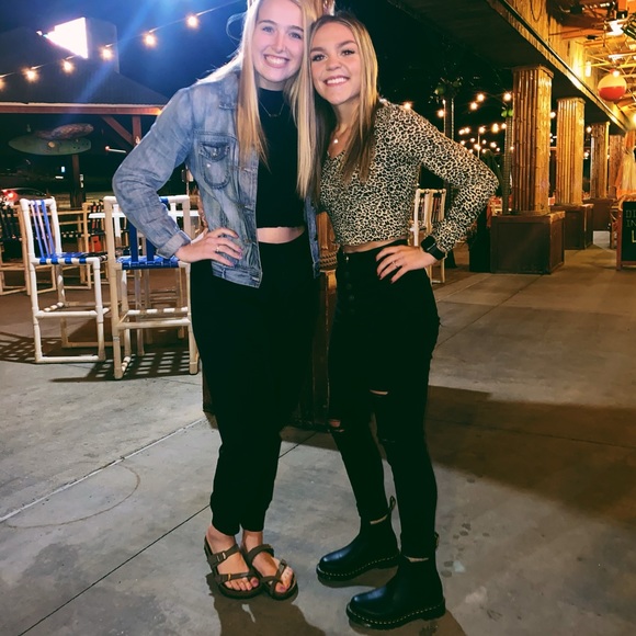 Meet your Posher, Abigail - Picture 2 of 2